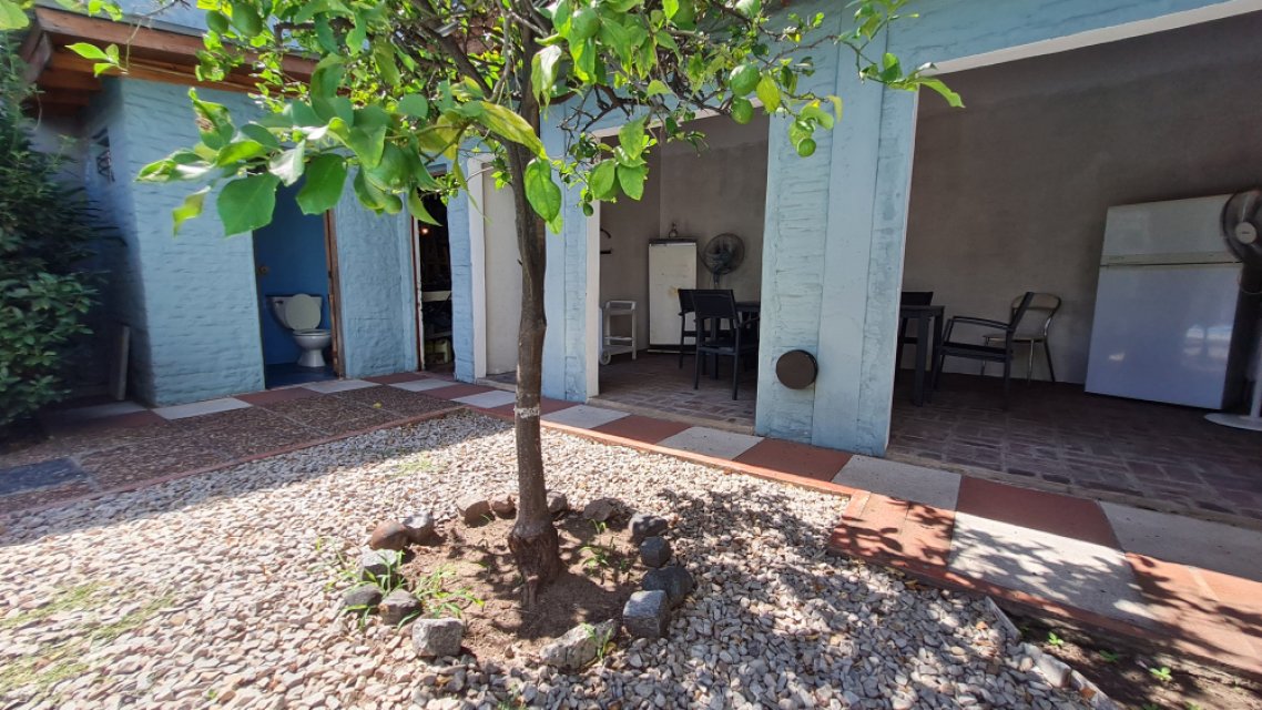 Tres Arroyos 3800 Floresta Casa 5  ambientes  En Venta F9PG -21