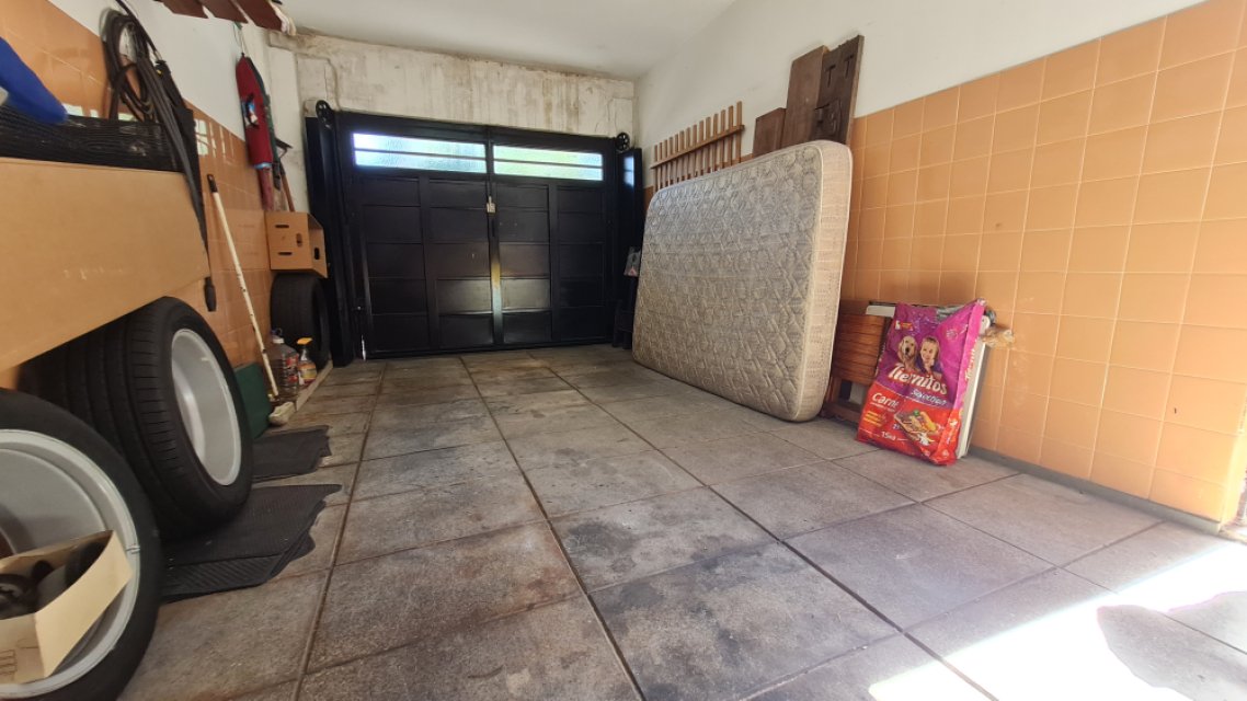 Tres Arroyos 3800 Floresta Casa 5  ambientes  En Venta F9PG -8