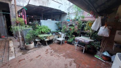 Oportunidad local + vivienda en el fondo