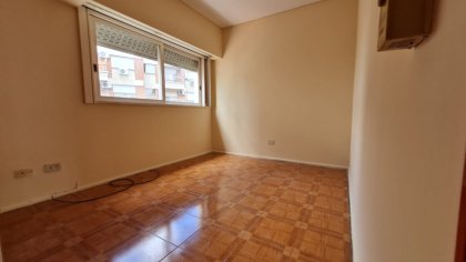 Excelente 3 ambientes muy luminoso