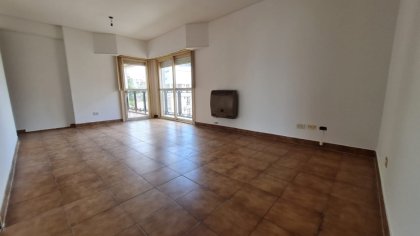 Excelente 3 ambientes muy luminoso